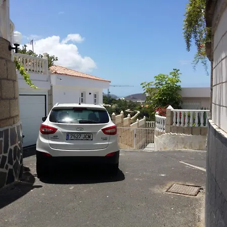 Residencial El Musgo * アデヘ